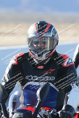 media/Dec-01-2025-Moto Forza (Mon) [[2daa91e15f]]/4-Around the Pits/